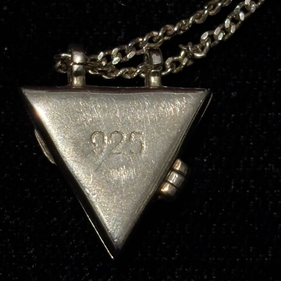 Unique Vintage silver 925 Gold Triangle Devil Eye locket pendant Necklace - Picture 8 of 8